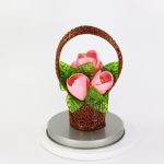 Карамельная Корзинка с тюльпанами розовыми в тубе