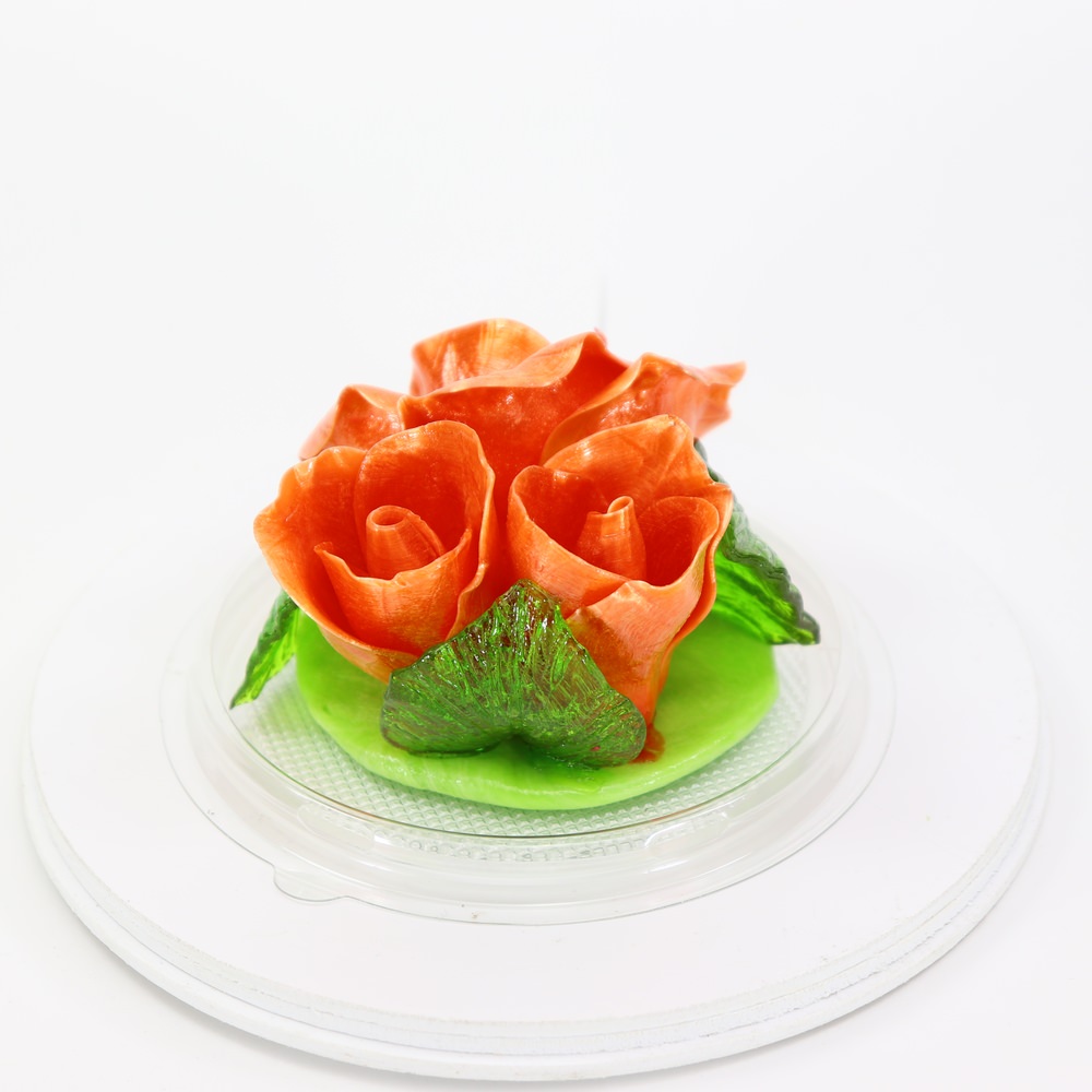 Карамельная Роза маленькая пылко-оранжевая в полусфере